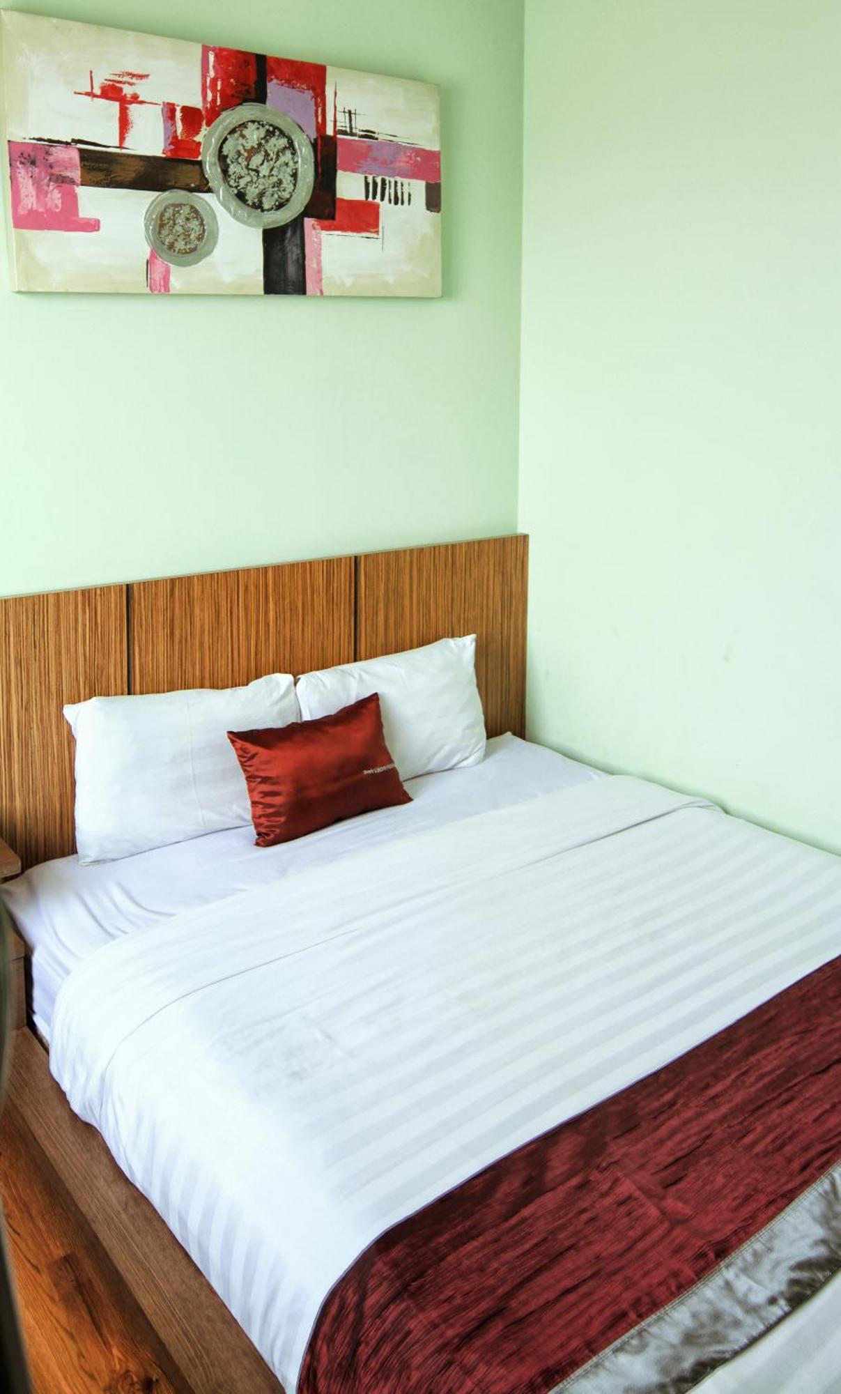Valore Hotel Cimahi Экстерьер фото