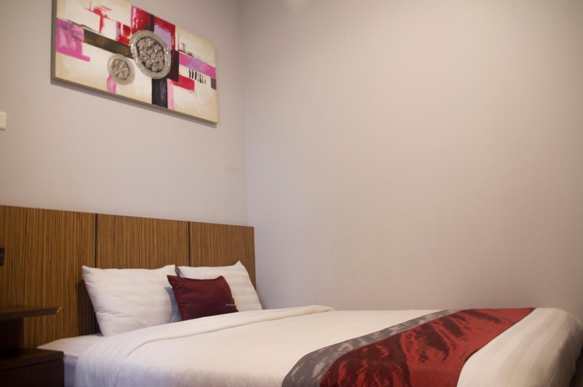 Valore Hotel Cimahi Экстерьер фото