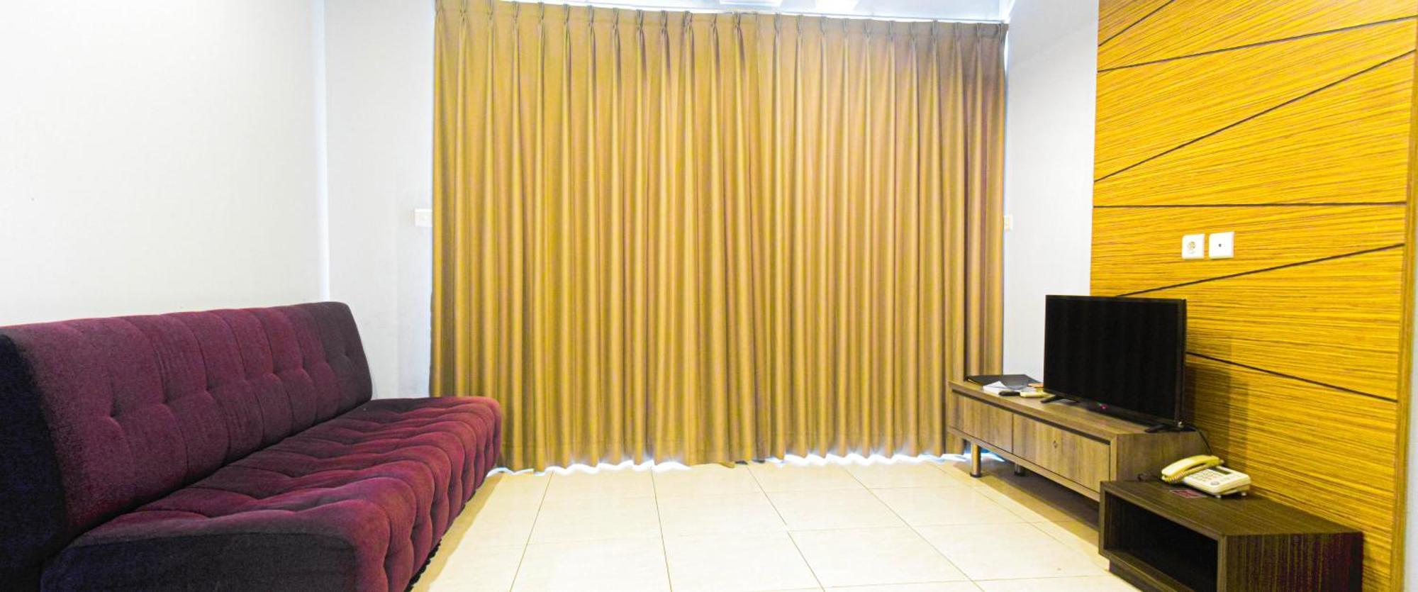 Valore Hotel Cimahi Экстерьер фото