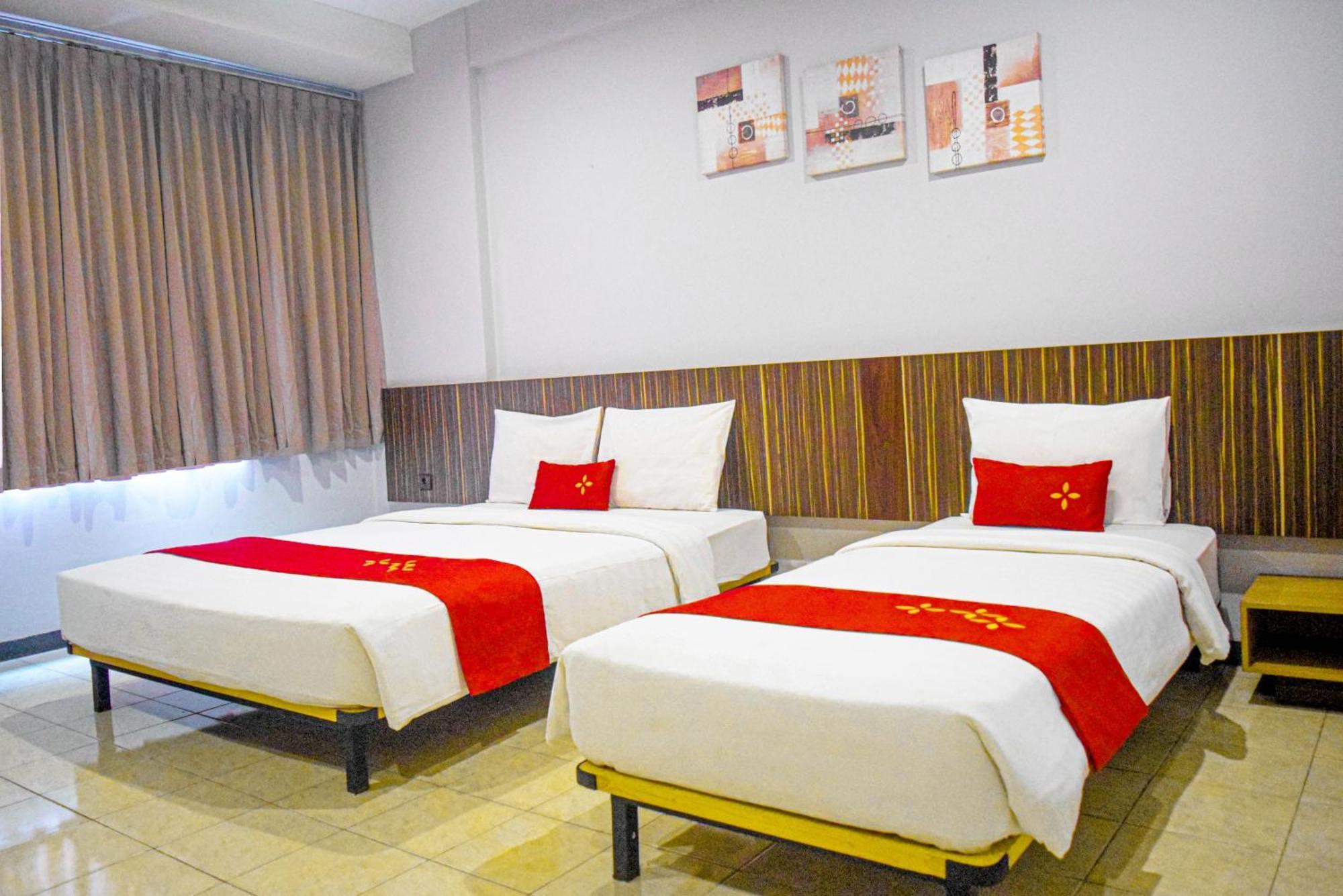 Valore Hotel Cimahi Экстерьер фото